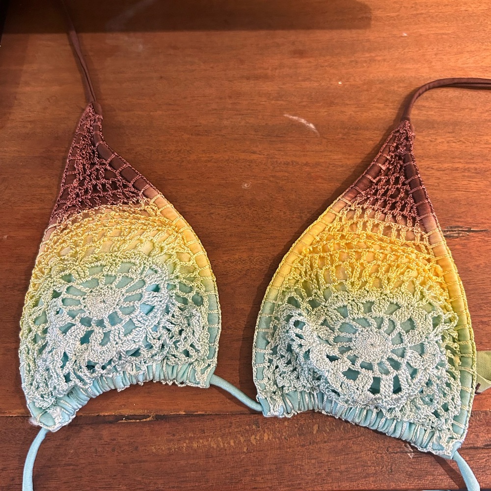 Multicolored bikini top